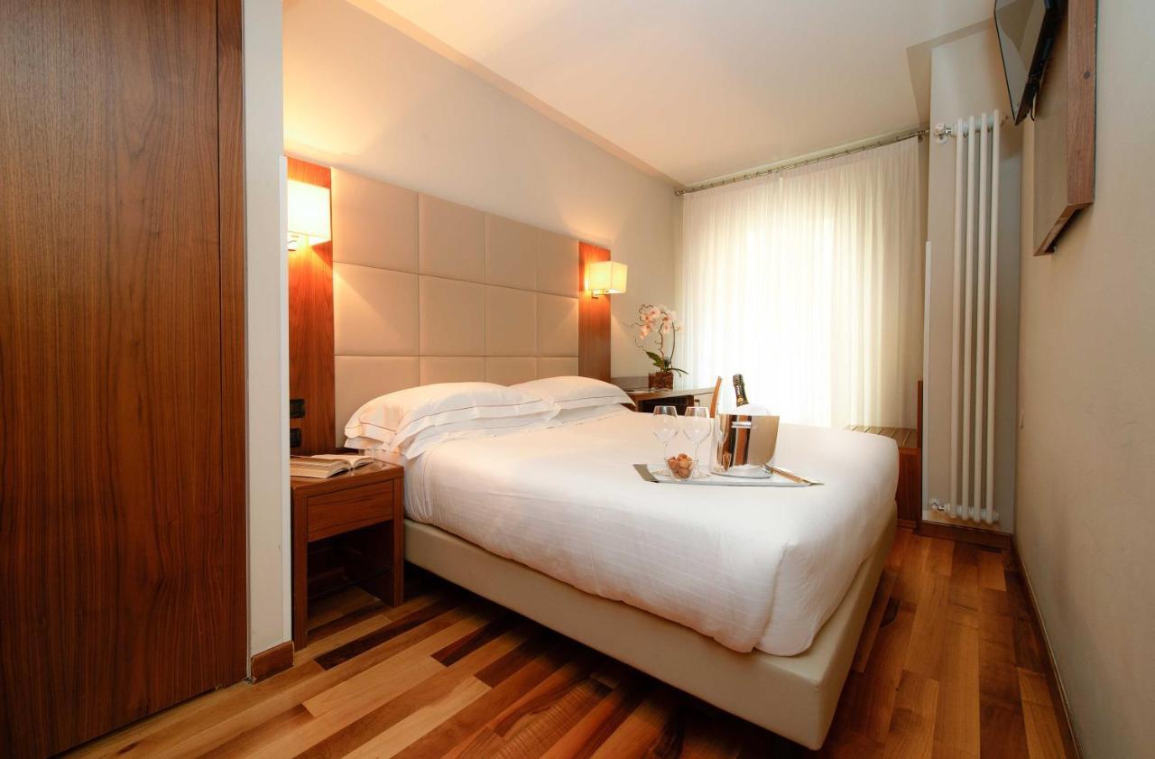 Fenice 3* Milán